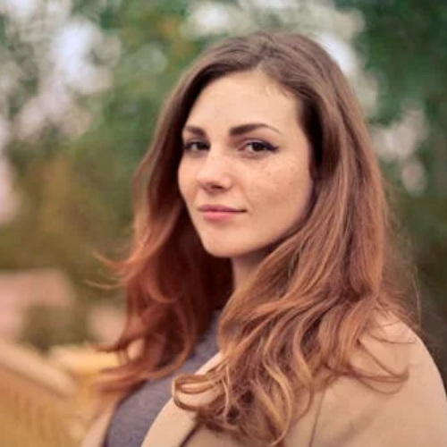 <em>Nuria L.</em>